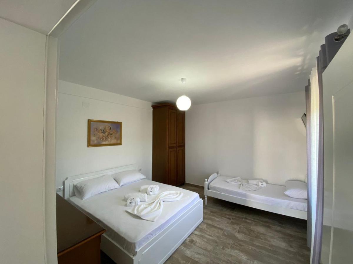 Vila Arlind Hotel Vlorë Exterior foto